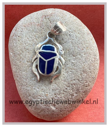 Scarab silver pendant with lapis lazuli stones E1